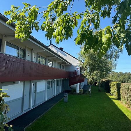 Brit Hotel Mayenne Exterior foto